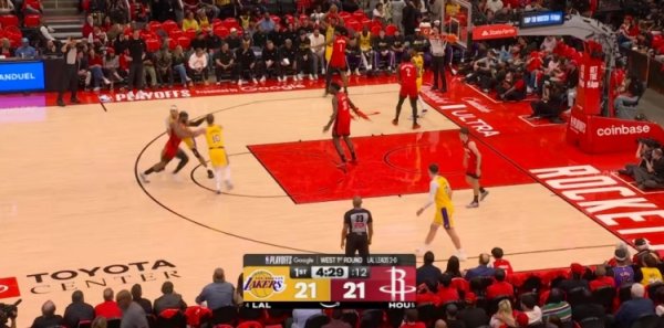 股民配资平台 会成为X因素？芬尼-史密斯登场&前两场没打 上赛季在湖人